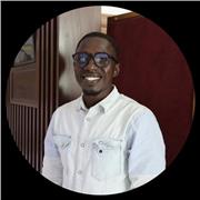 Avec vaste expérience en  sciences biologiques et un très bon niveau d’anglais, je suis une personne sympa prêt à vous accompagner